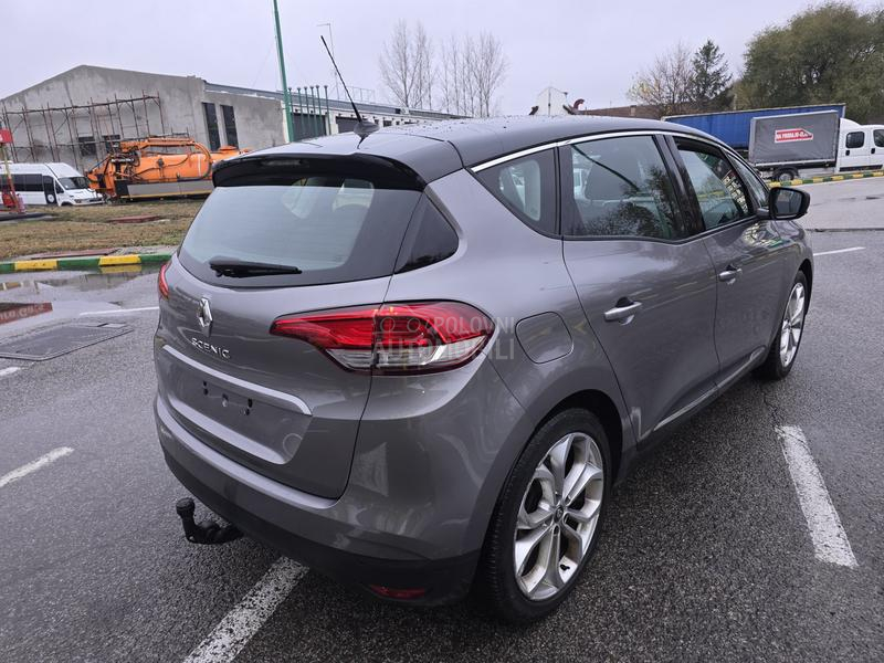 Renault Scenic initiale Paris
