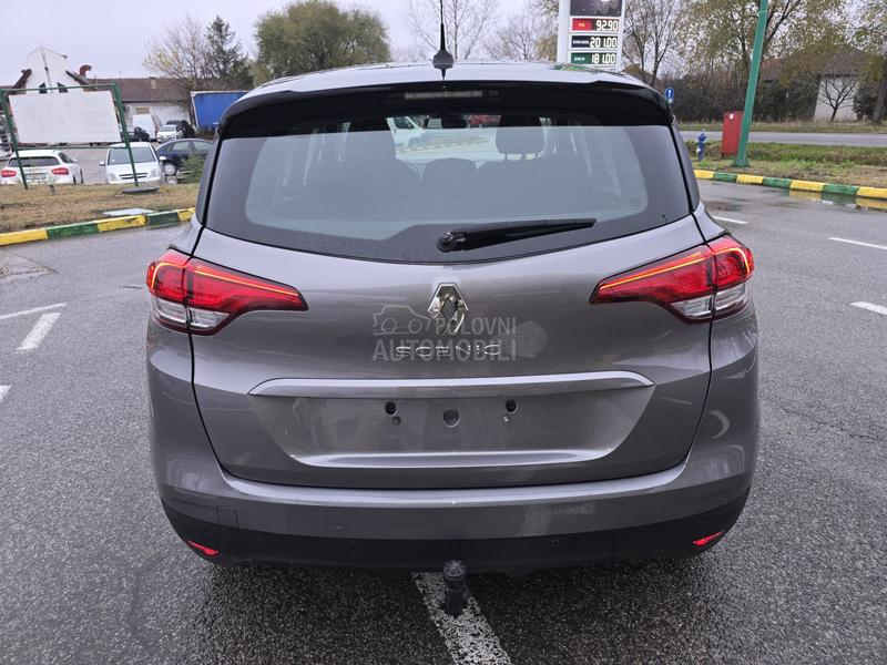 Renault Scenic initiale Paris