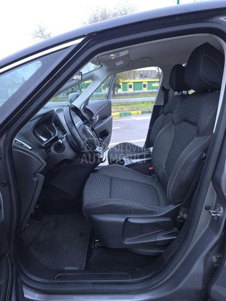 Renault Scenic initiale Paris