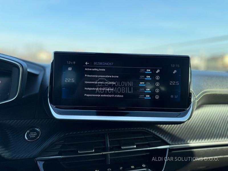 Peugeot 208 1.2 GT/Virtual