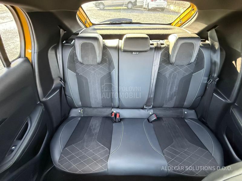 Peugeot 208 1.2 GT/Virtual