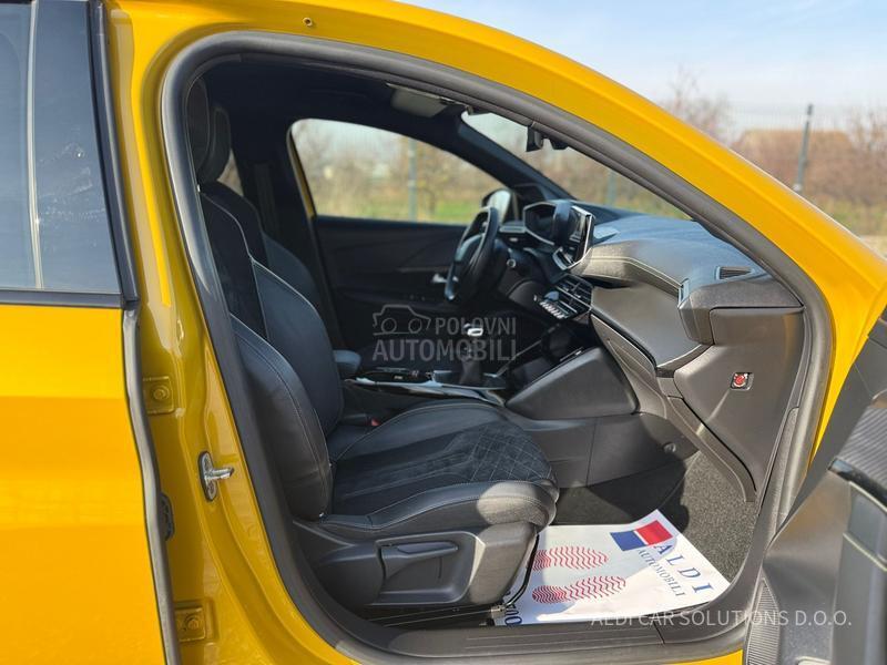 Peugeot 208 1.2 GT/Virtual