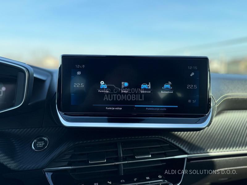 Peugeot 208 1.2 GT/Virtual