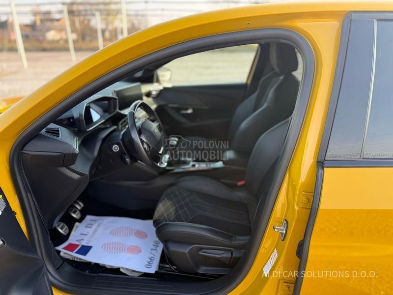 Peugeot 208 1.2 GT/Virtual