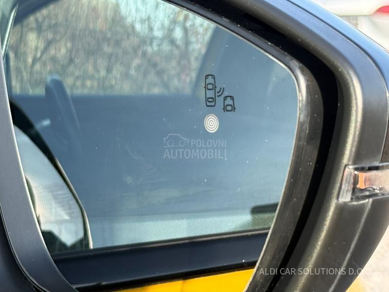 Peugeot 208 1.2 GT/Virtual