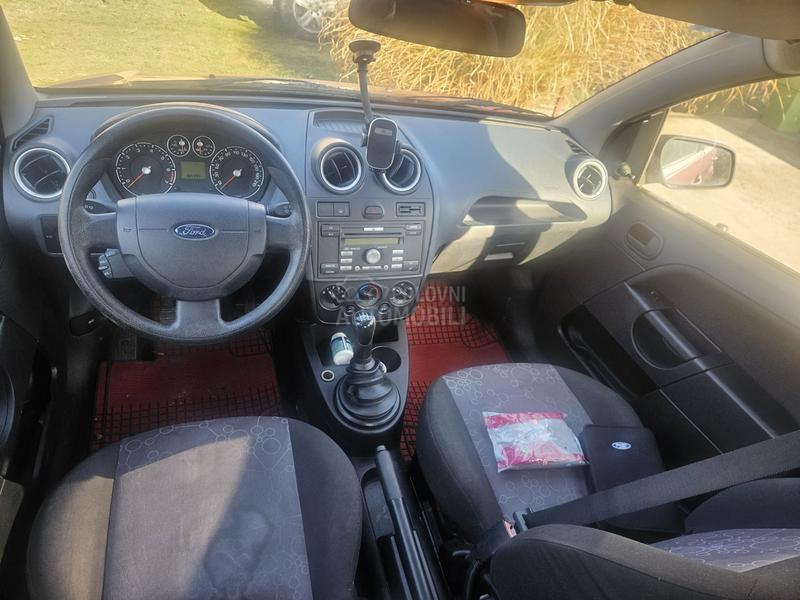 Ford Fiesta 1.3 b