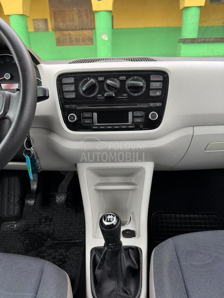 Volkswagen up! 