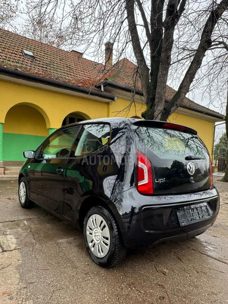 Volkswagen up! 