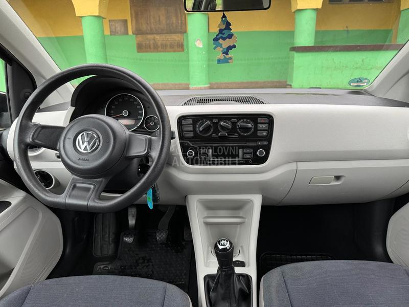 Volkswagen up! 