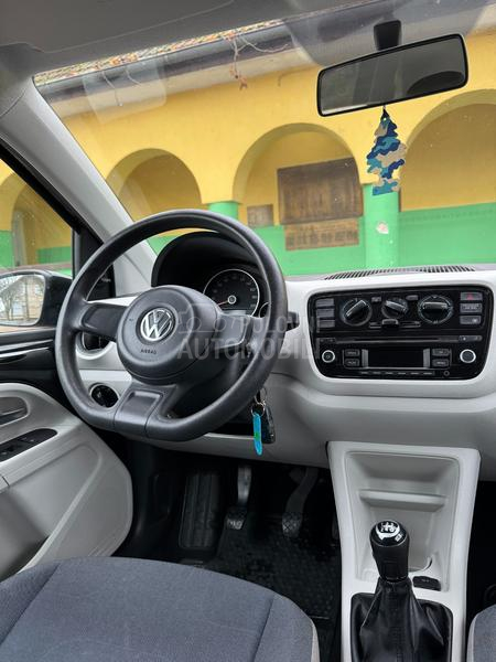 Volkswagen up! 