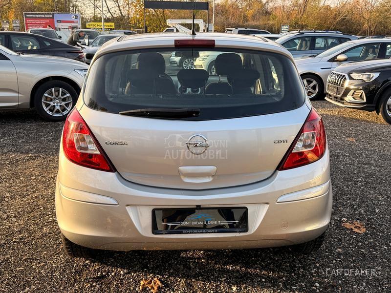 Opel Corsa D 1.3d/cosmo/ristajl