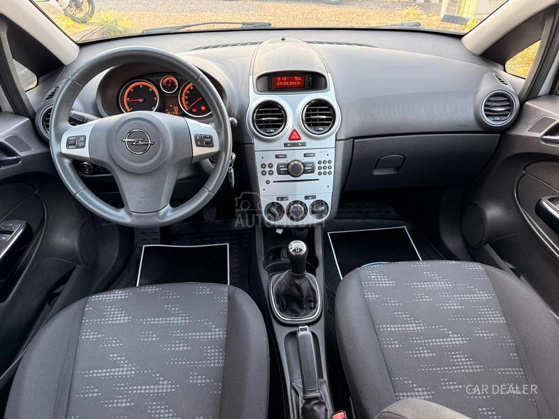 Opel Corsa D 1.3d/cosmo/ristajl