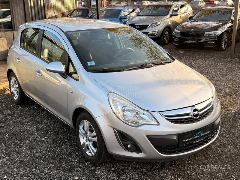 Opel Corsa D 1.3d/cosmo/ristajl