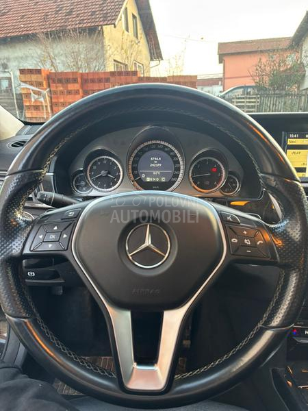 Mercedes Benz E 250 AVANTGARDE