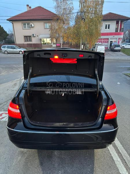 Mercedes Benz E 250 AVANTGARDE