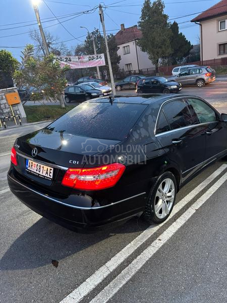 Mercedes Benz E 250 AVANTGARDE