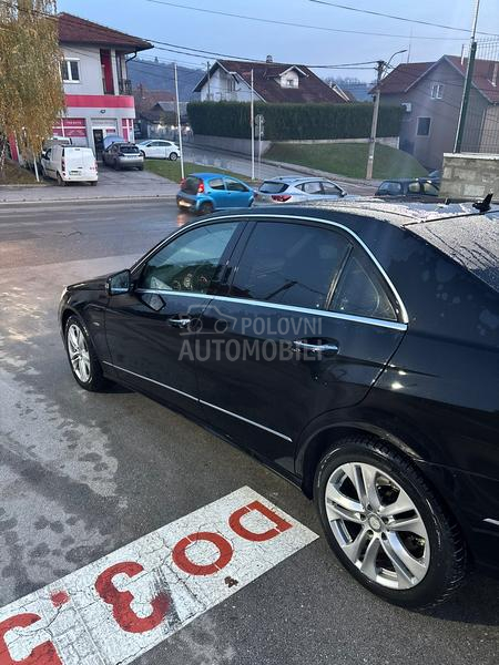 Mercedes Benz E 250 AVANTGARDE