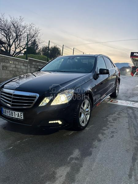 Mercedes Benz E 250 AVANTGARDE