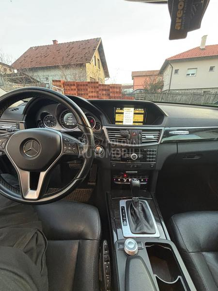 Mercedes Benz E 250 AVANTGARDE
