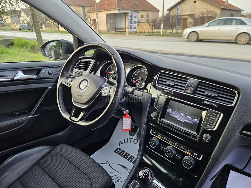 Volkswagen Golf 7 1.6 TDI HIGHLINE