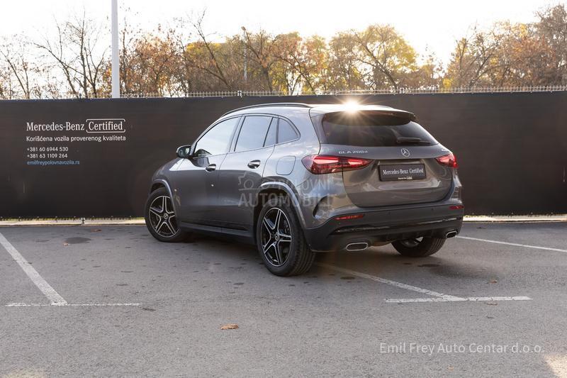 Mercedes Benz GLA 200 d 4MATIC