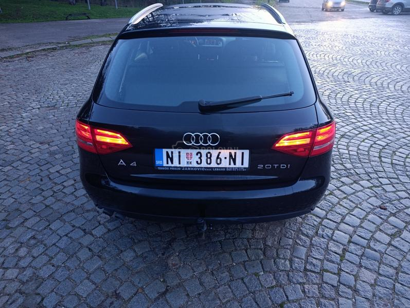 Audi A4 B8 avant, DIODA