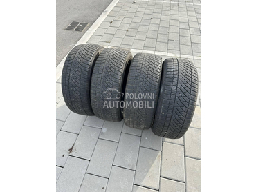 Continental 225/55 R17 Zimska