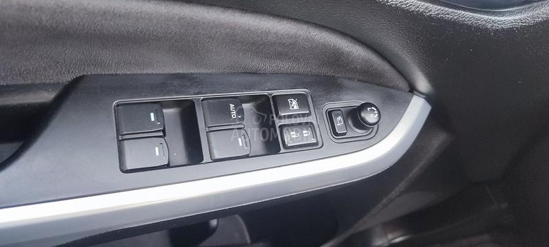 Suzuki Vitara LED/N.A.V.I/PANO