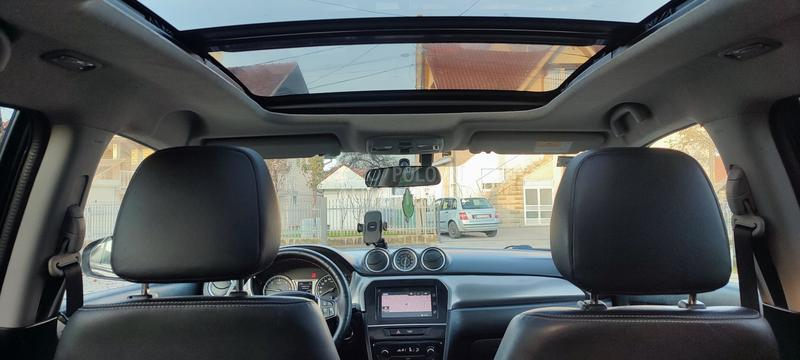 Suzuki Vitara LED/N.A.V.I/PANO