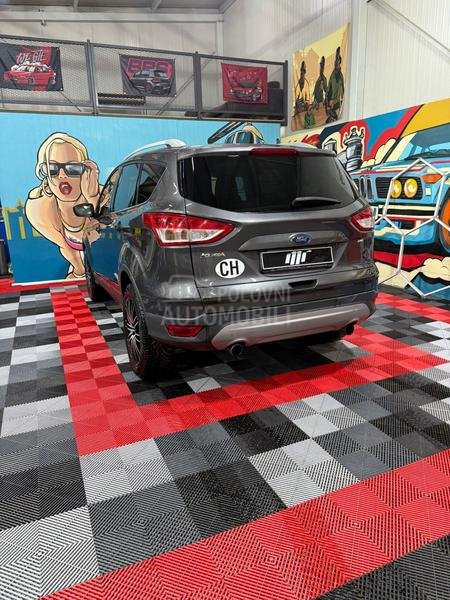 Ford Kuga 