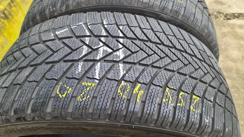Bridgestone 255/40 R20 Zimska