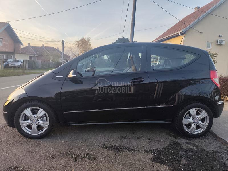 Mercedes Benz A 180 /FABRIČKO STANJE/