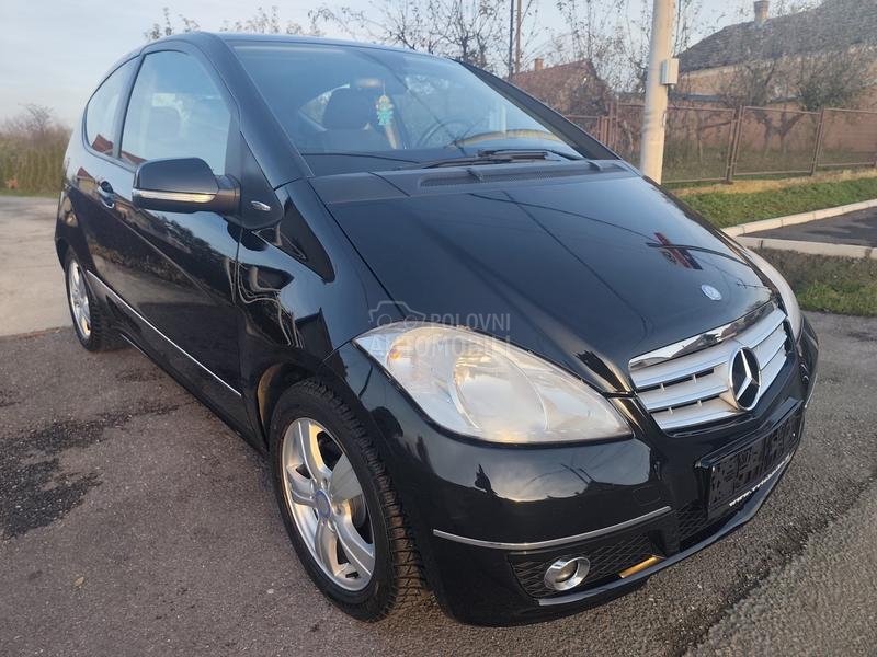 Mercedes Benz A 180 /FABRIČKO STANJE/