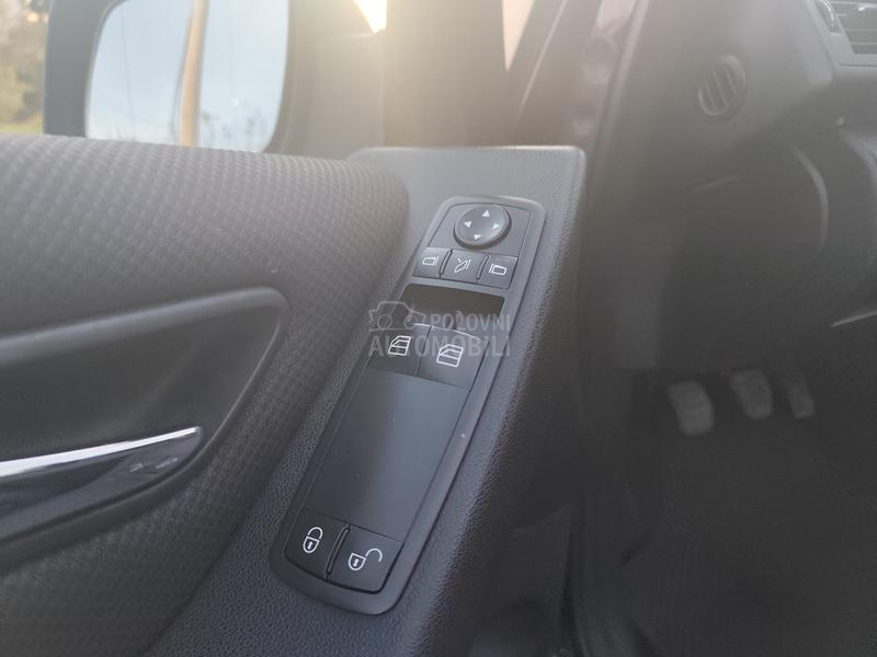 Mercedes Benz A 180 /FABRIČKO STANJE/