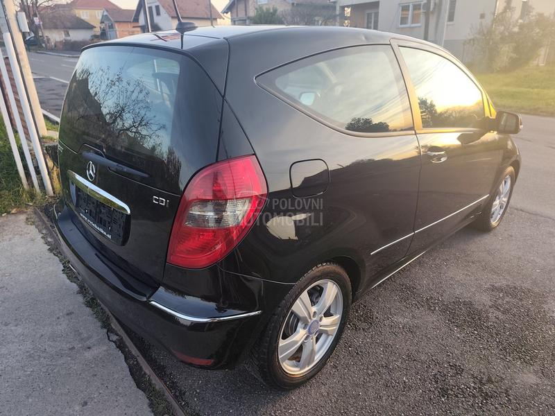 Mercedes Benz A 180 /FABRIČKO STANJE/