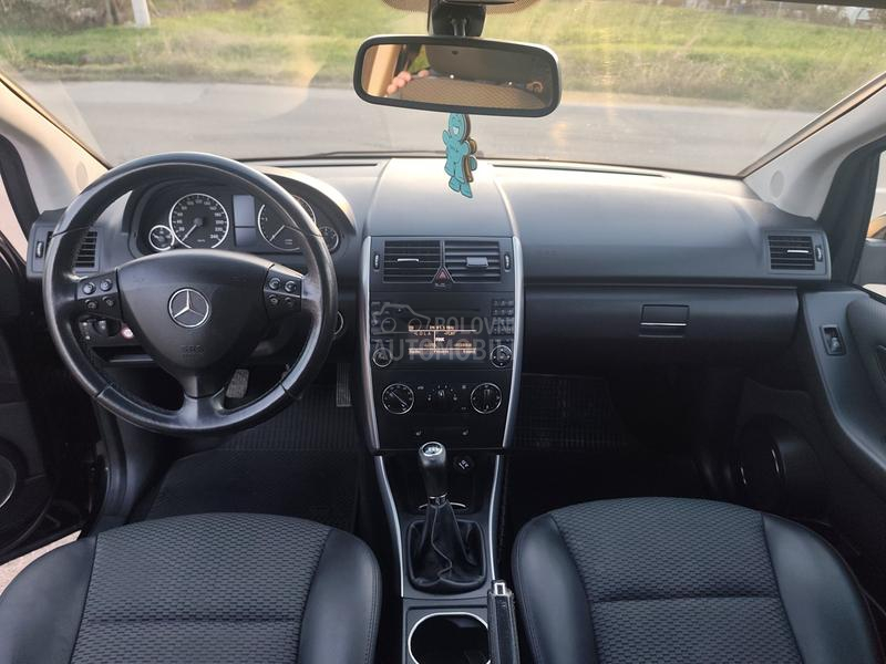 Mercedes Benz A 180 /FABRIČKO STANJE/