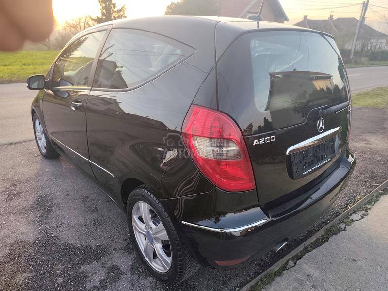 Mercedes Benz A 180 /FABRIČKO STANJE/