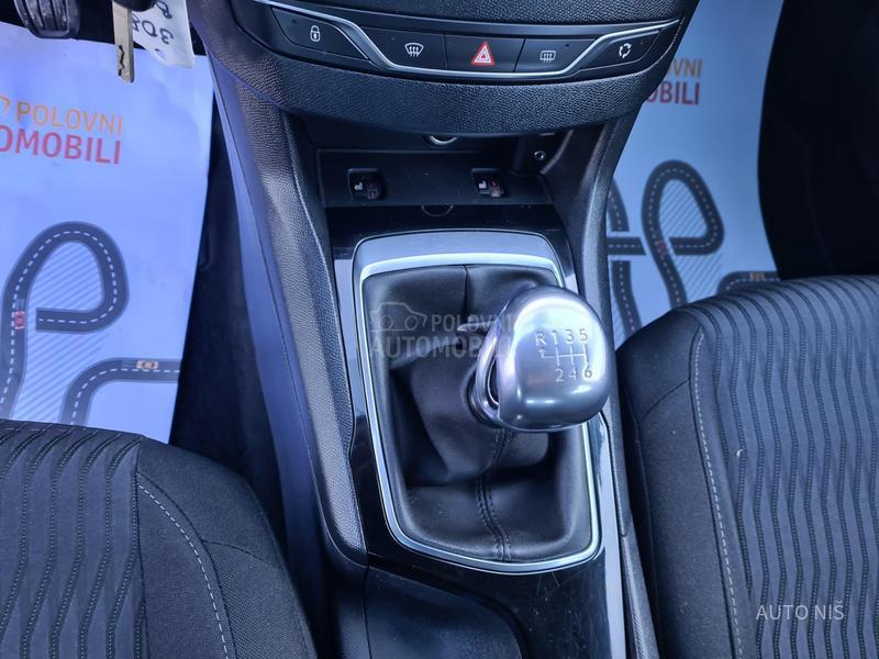 Peugeot 308 1.6 HDI PREMIUM