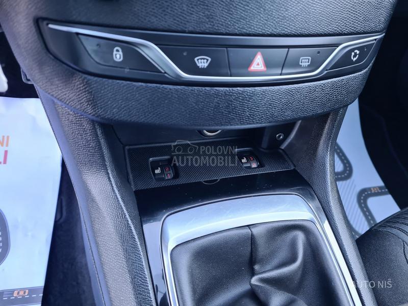 Peugeot 308 1.6 HDI PREMIUM