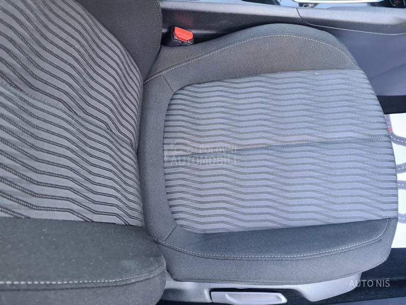 Peugeot 308 1.6 HDI PREMIUM