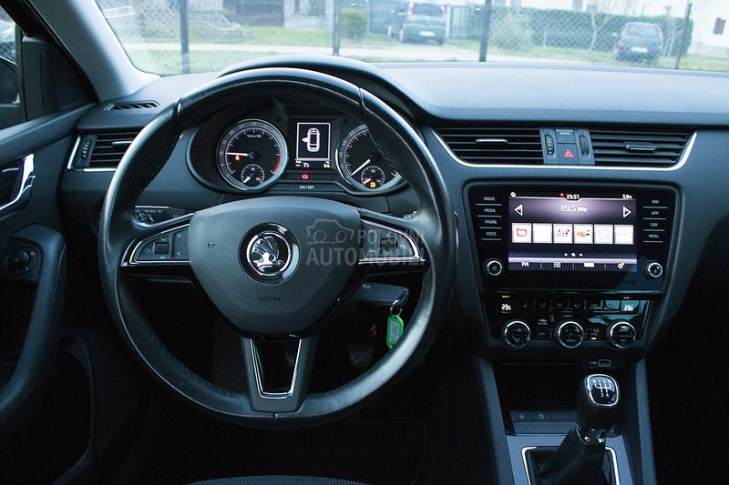 Škoda Octavia 1.6 STYLE