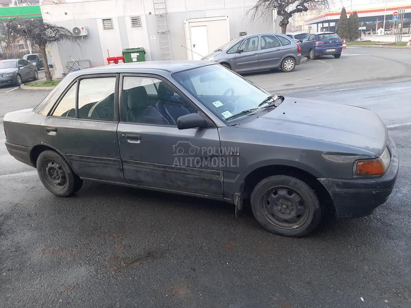 Mazda 323 