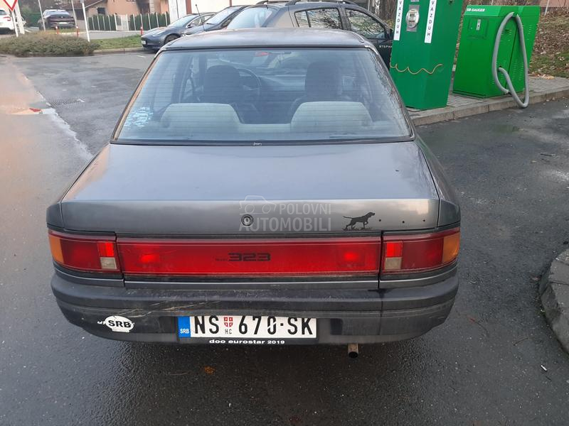 Mazda 323 