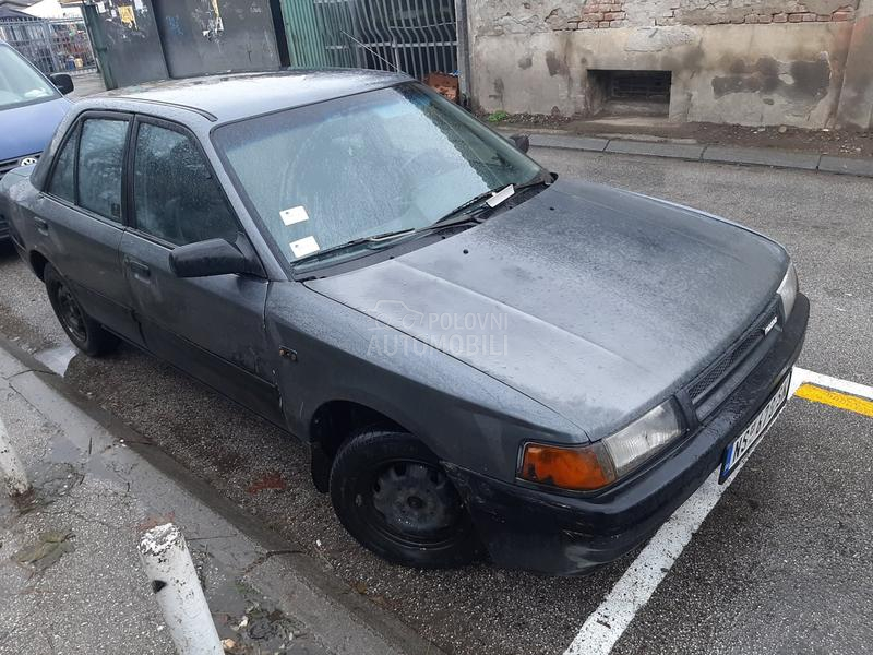 Mazda 323 