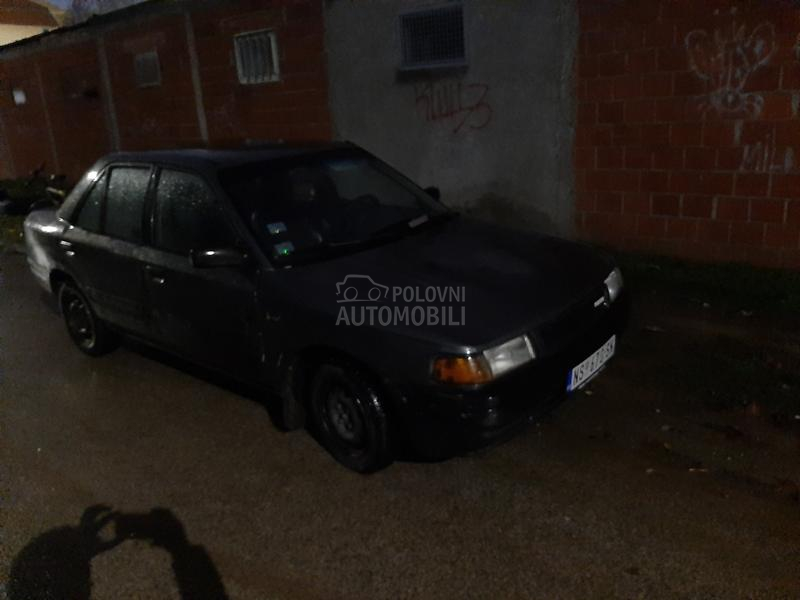 Mazda 323 