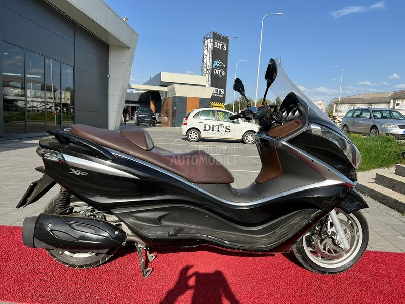 Piaggio x10