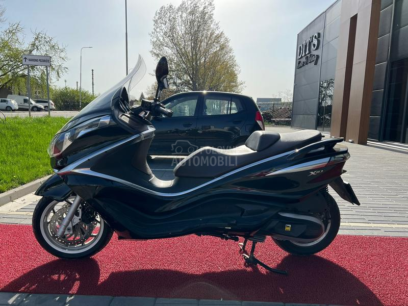 Piaggio x10