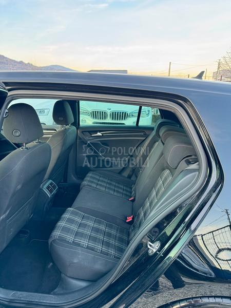 Volkswagen Golf 7 GTD 2.0 TDI