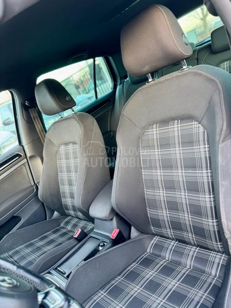 Volkswagen Golf 7 GTD 2.0 TDI