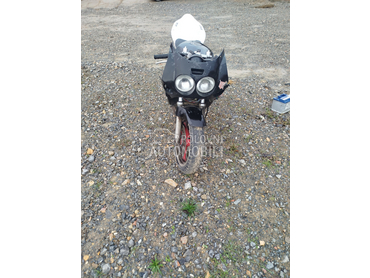 Yamaha fzr 1000